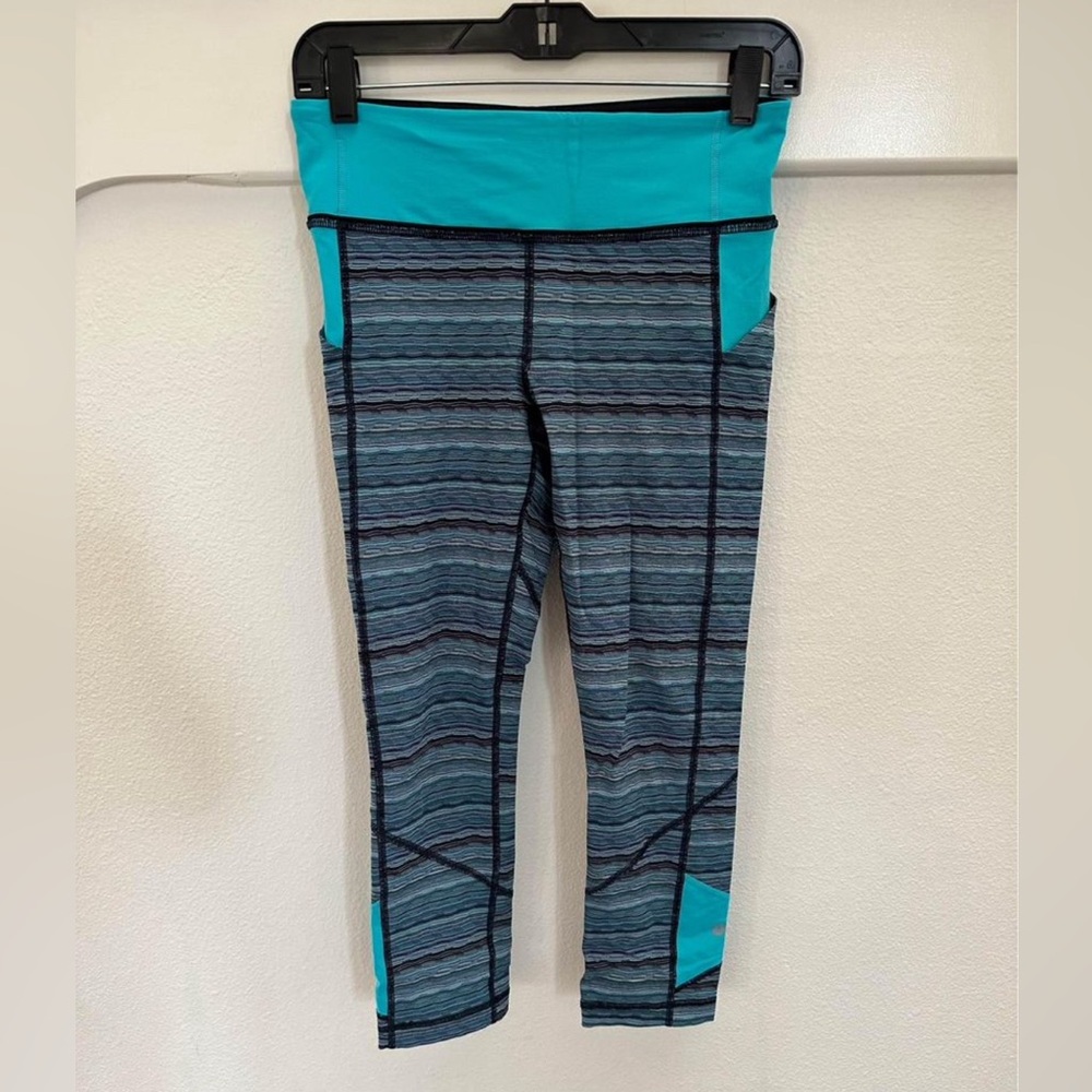 Lululemon High-Waisted Align Capri Leggings - Size 6